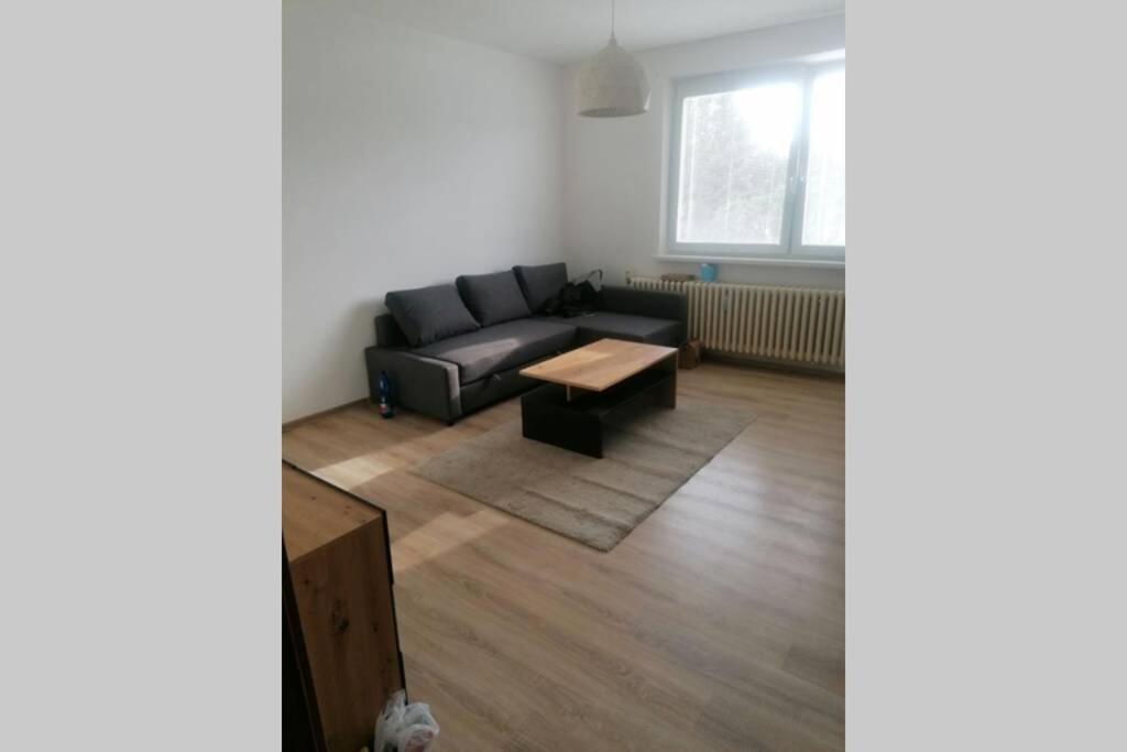 ברדיוב Apartman Blizko Hlavnej Stanice A Centra Mesta מראה חיצוני תמונה